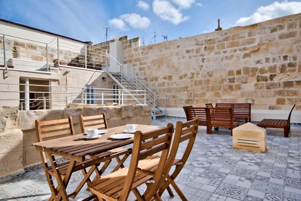 Vallettastay Old Lodge Apartment 4 Εξωτερικό φωτογραφία