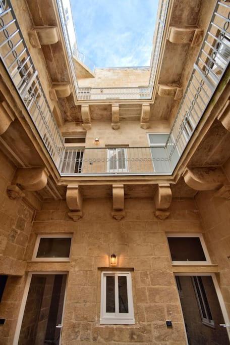 Vallettastay Old Lodge Apartment 4 Εξωτερικό φωτογραφία